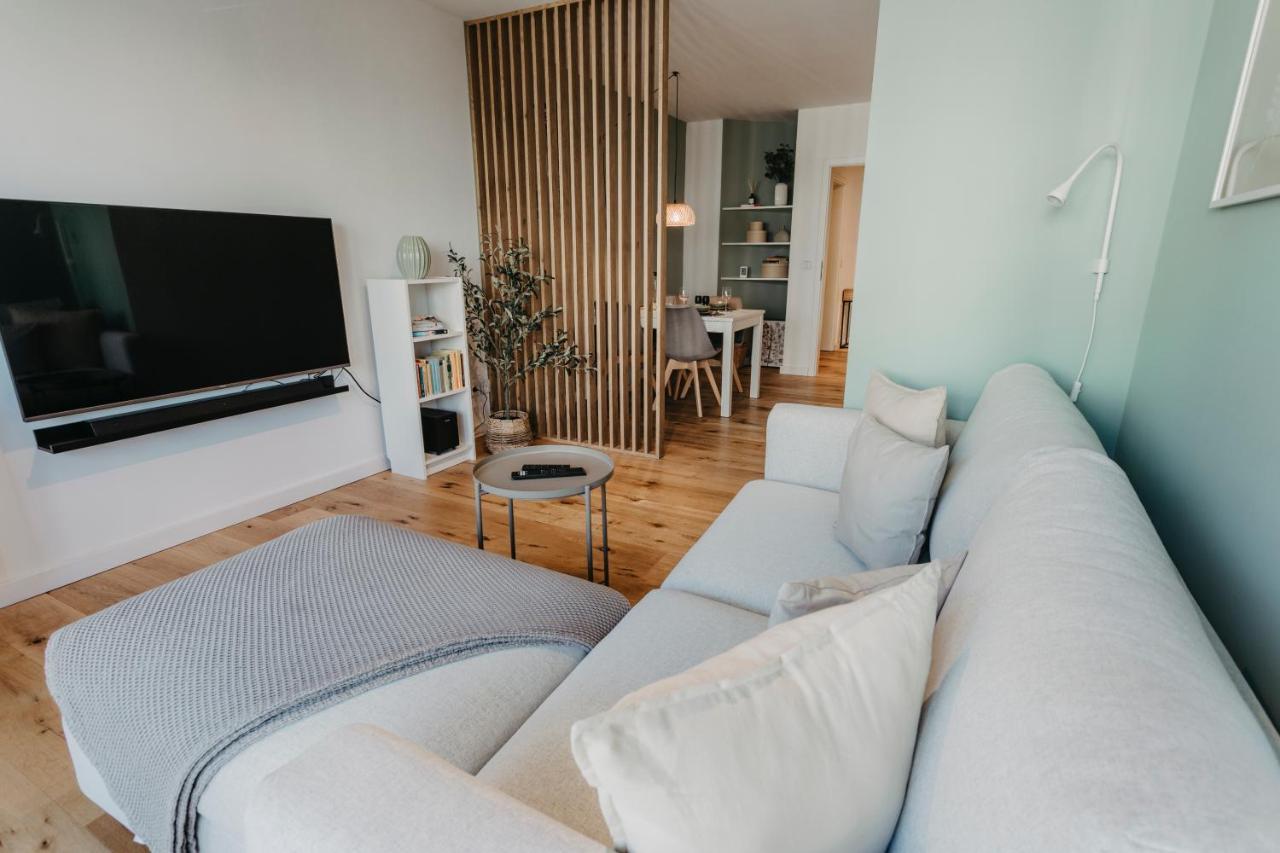 Traber Apartments Im Herzen Leipzigs Balkon Parkplatz Exteriör bild
