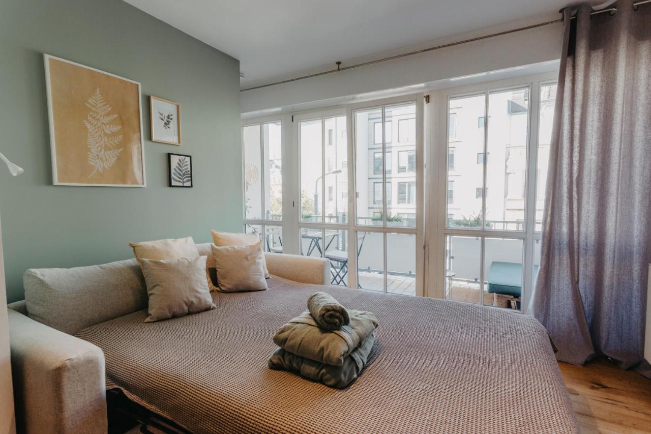 Traber Apartments Im Herzen Leipzigs Balkon Parkplatz Exteriör bild